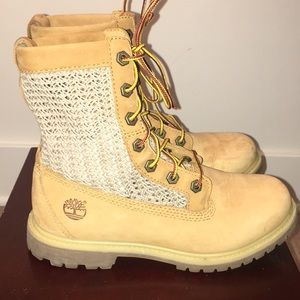 Size 7 crochet-detailed Timberland's- gently used